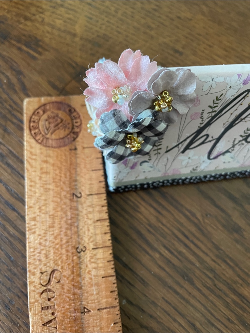 Blessed Ceramic 2-Sided Plaque Embellished with Little Fabric Flowers - Picture 6 of 8